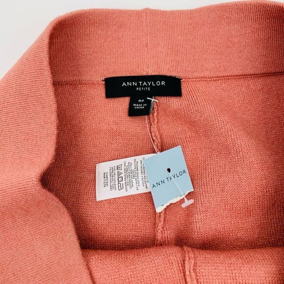 Ann taylor | new with tags | Pull On Wide Leg Crop sweater pants | medium petite - Picture 3 of 9